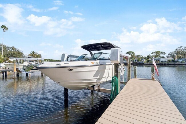 Photo - 292 Sunlit Cove Dr NE