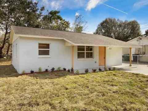 Photo - 2321 N Whittier St House