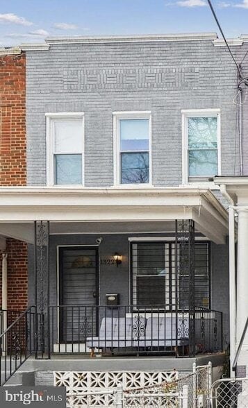 Photo - 1322 Ridge Pl SE