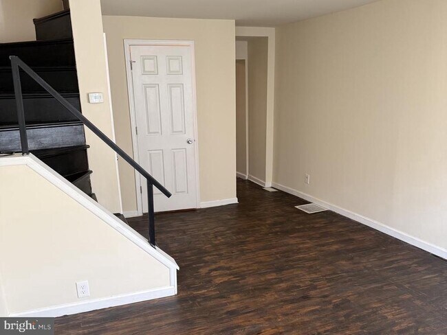 Photo - 223 Gerritt St