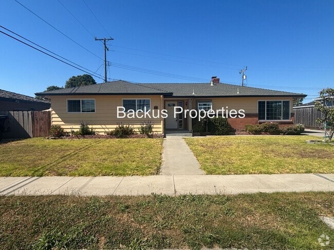 Building Photo - 209 La Mesa Dr Rental