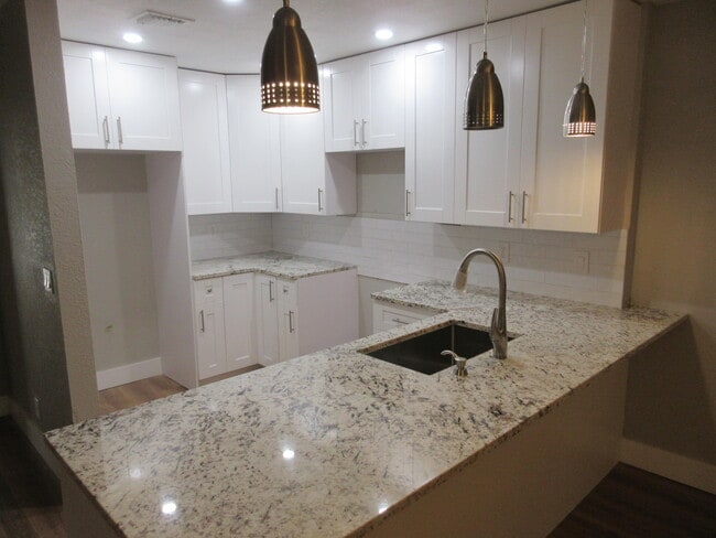 Photo - 401 Cypress Wy