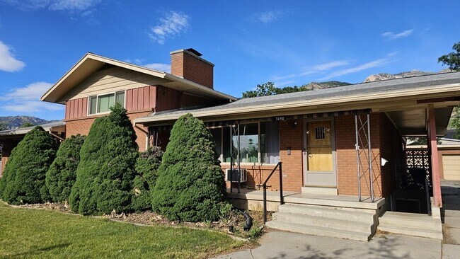 Photo - 3450 S Van Buren Ave Unit 1