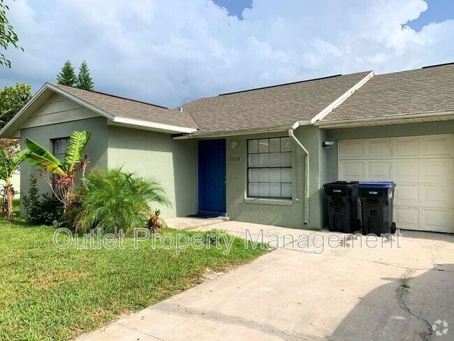 Building Photo - 7528 University Garden Dr Rental