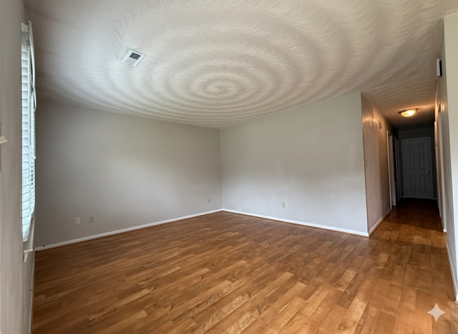 Photo - 733 Mayfield Ave