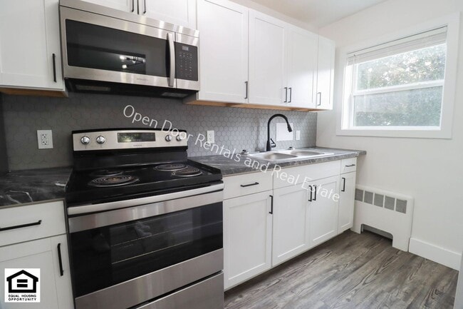 Photo - 1823 Griswold Dr Unit B11