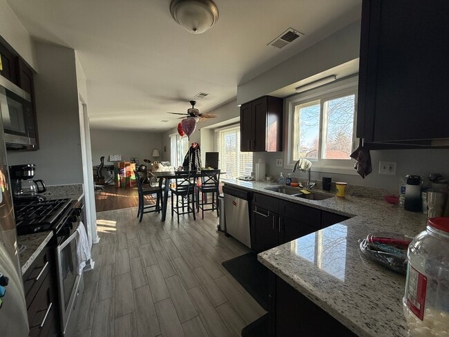 Photo - 1172 Hill Crest Dr