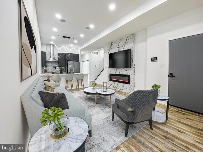 Photo - 1537 N 33rd St Unidad C