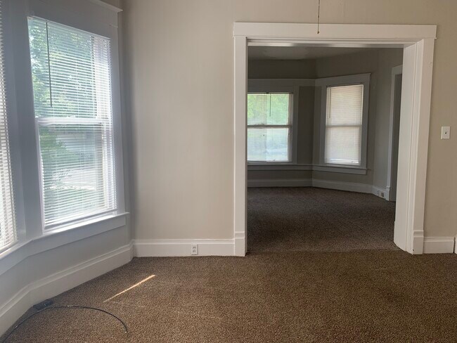 Photo - 615 W McClure Ave Unit Lower