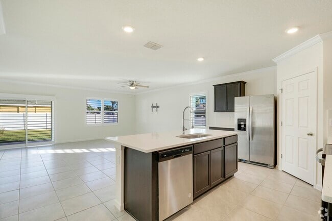 Building Photo - 1455 SW Bartell Ave Rental