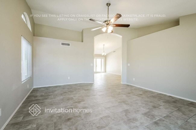 4415 W Creedance Blvd