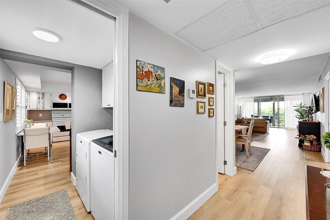 Photo - 4020 W Palm Aire Dr Unit 503