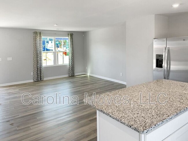 Photo - 328 Timberwild Dr