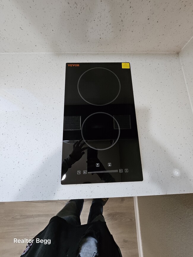 Photo - 2102 Black Rose Ln