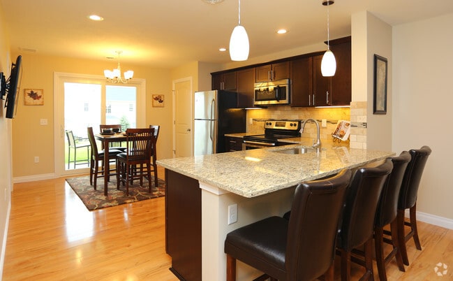 Building Photo - Lewiston Properties Rental