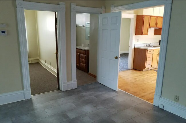 Photo - 1002 Wisconsin St Unit 1002 Wisconsin street