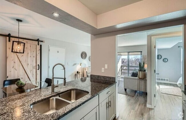 Building Photo - 499 Wright St Unit 308 Rental
