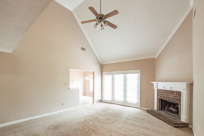 7621 Dexter Manor Dr