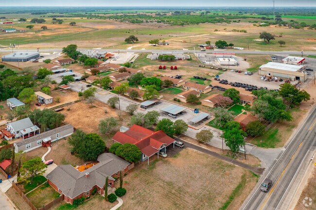 Photo - Crest View Apartments