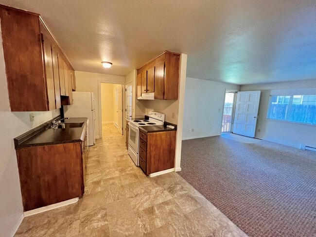 Building Photo - 1104 E 14th Ave Unit 1106 Rental