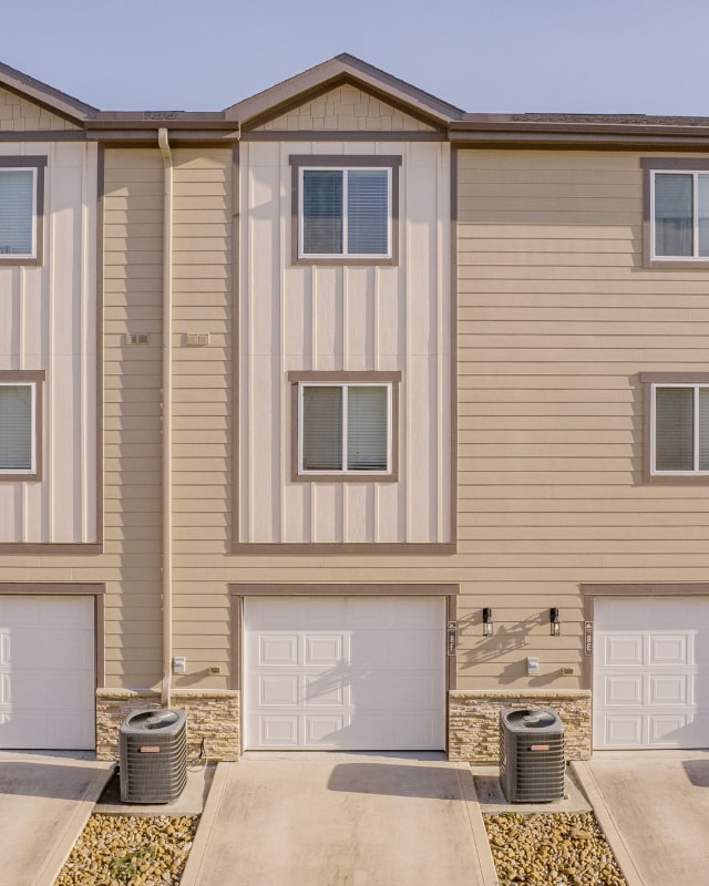 Building Photo - 12603 Telge Rd Rental