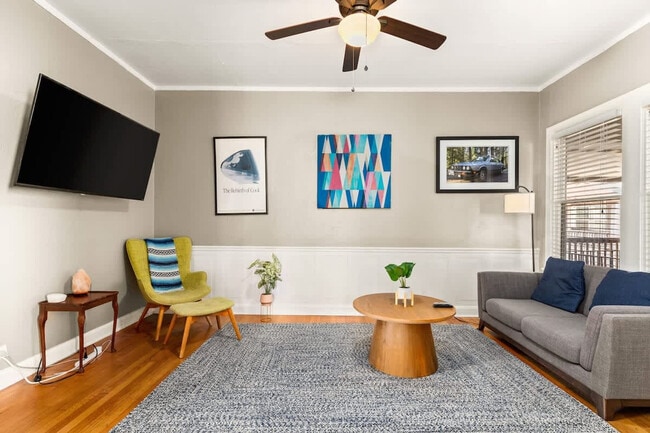 Photo - 203 W Magnolia Ave Unit SI ID1496378P