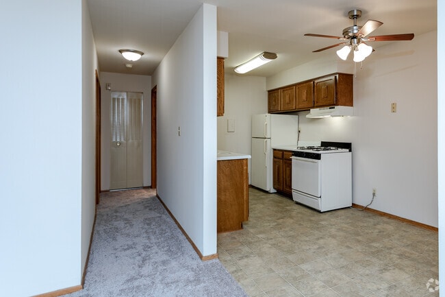 2BR, 1.5BA - Ashford