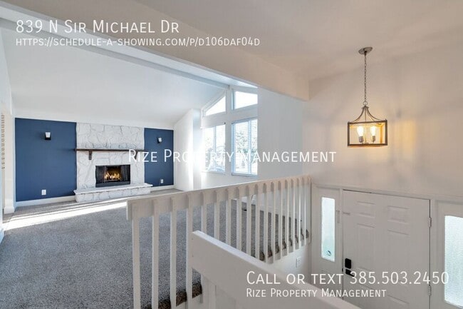 839 Sir Michael Dr