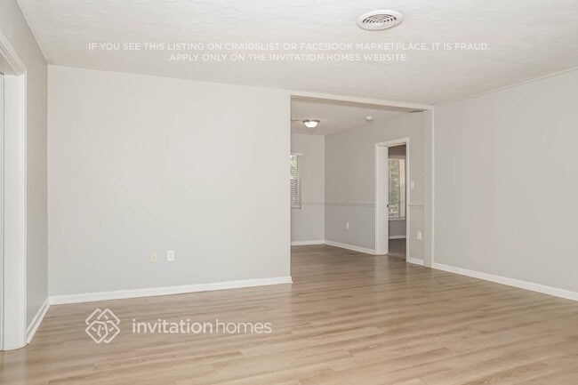 Photo - 3308 17th Ave W