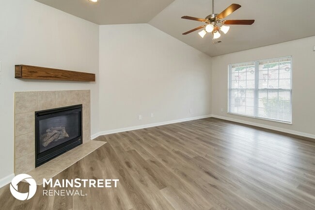 2908 Dragonfly Way