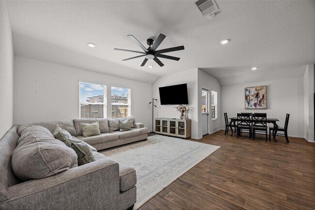 325 Granary Dr