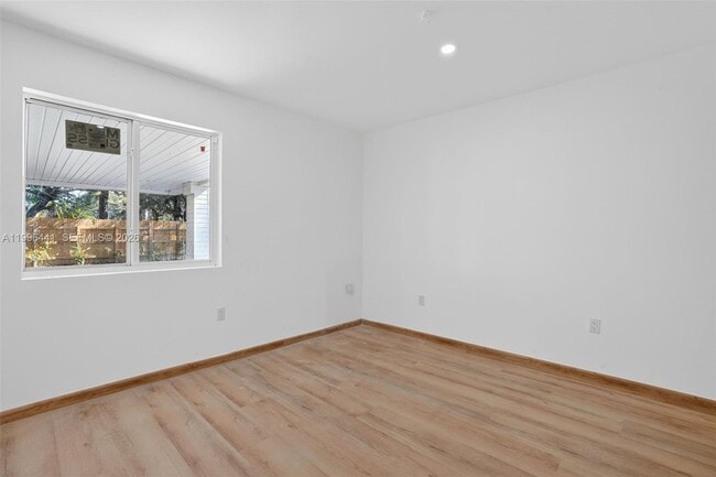 Photo - 1515 Redland Rd Unit 1