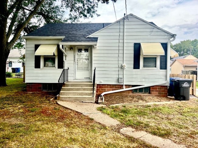 Building Photo - 1223 Army Post Rd Rental