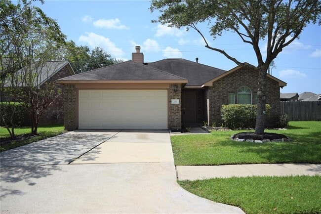 Photo - 230 Rolling Brook Dr Casa
