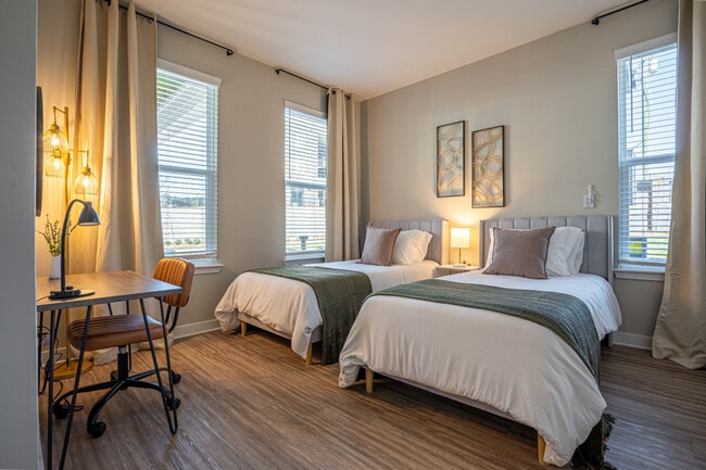 Photo - 110 Addison Rd Unit SI ID1223265P