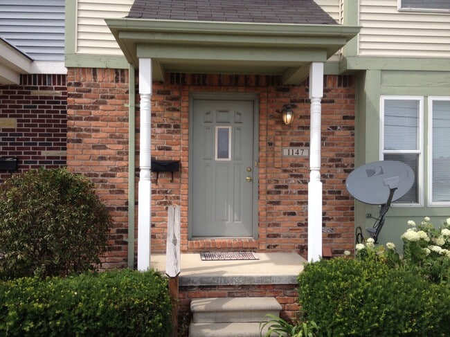 Photo - 1147 Woodward Hts Unit Woodward Heights Condo