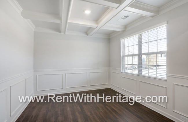 Photo - Custom DR Horton Home in Popular Overlook at Camp Creek/ Attention to Detail / Fantastic Location