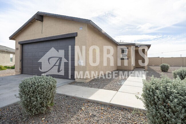 Photo - Beautiful Home in Eloy