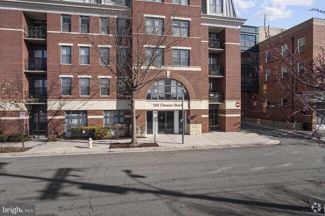 Building Photo - 1111 Oronoco St Unit 429 Rental