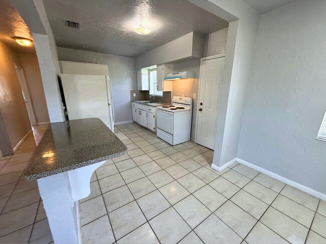 Photo - 15330 NW 31st Ave