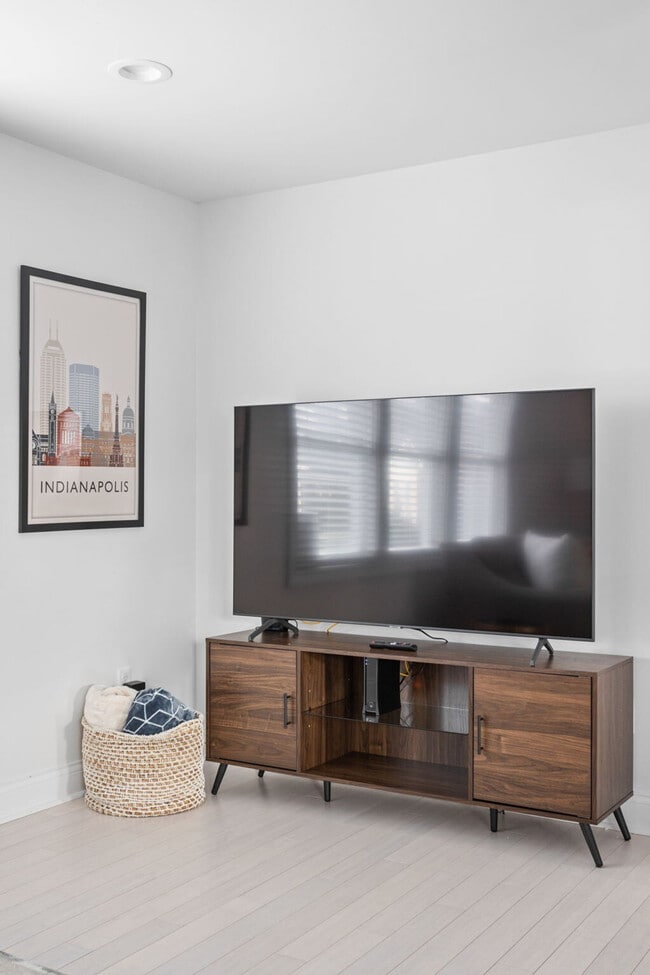 Photo - 325 Sanders St Unidad ID1303783P