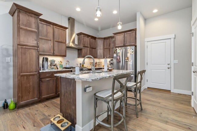 Photo - 5120 Longshaw Ct