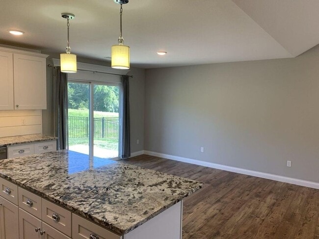 Photo - 3 Bed 2.5 Bath House, off Old Plank Rd