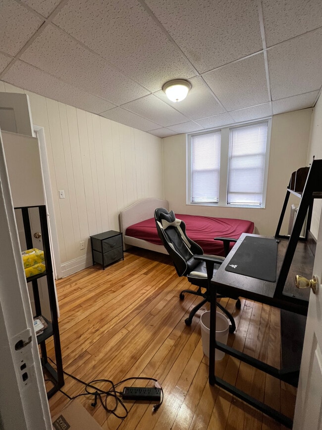 Photo - 439 Cambridge St Unidad 2