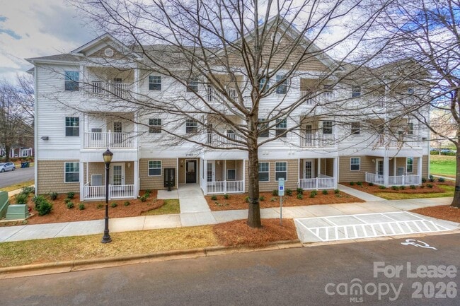Building Photo - 17905 Delmas Dr Unit 302