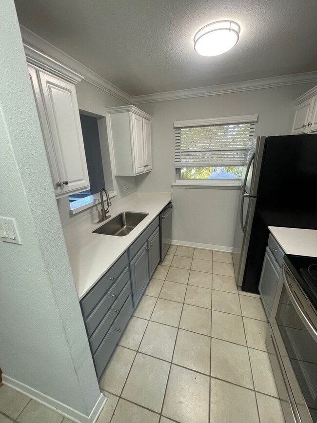 Photo - 6315 Richmond