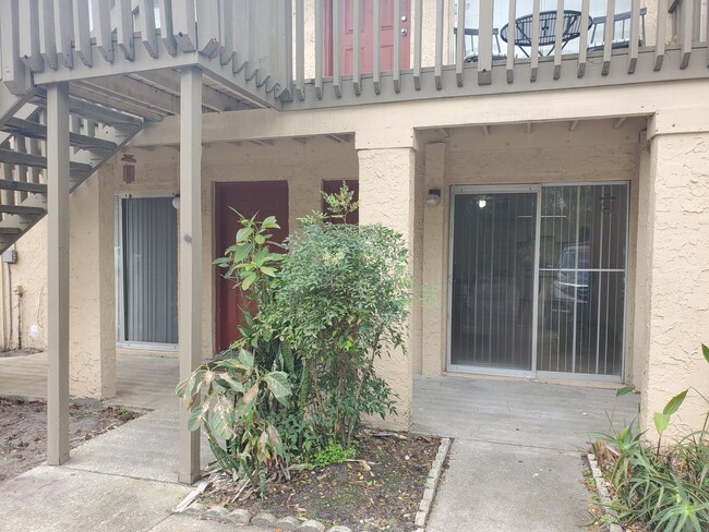 Spacious 1 Bedroom 1 Bath With additional... - Spacious 1 Bedroom 1 Bath  With additional... Rental