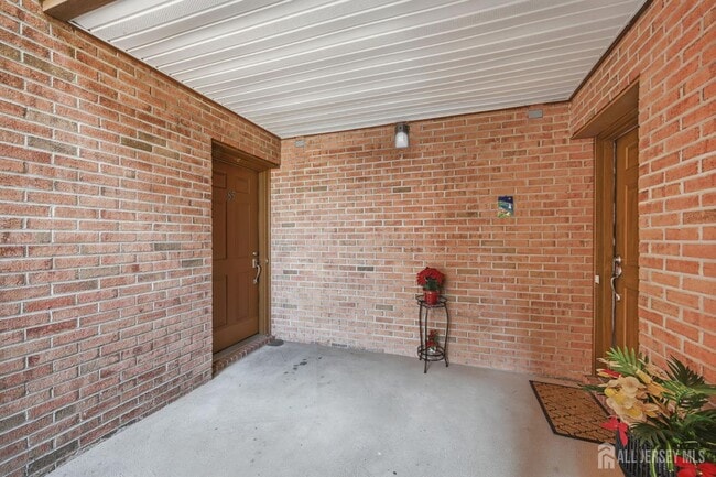 Photo - 85 Laurel Hollow Ct