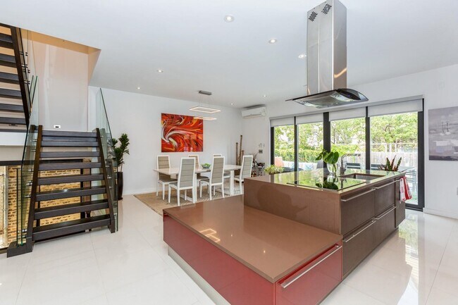 Photo - 96 Columbia Terrace Unidad 1