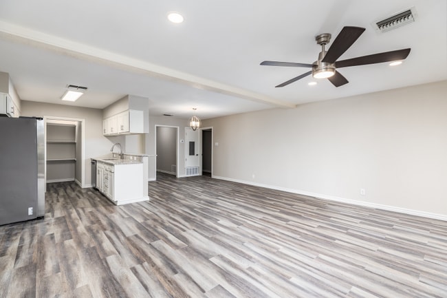 Photo - 7210 Grass Valley Dr